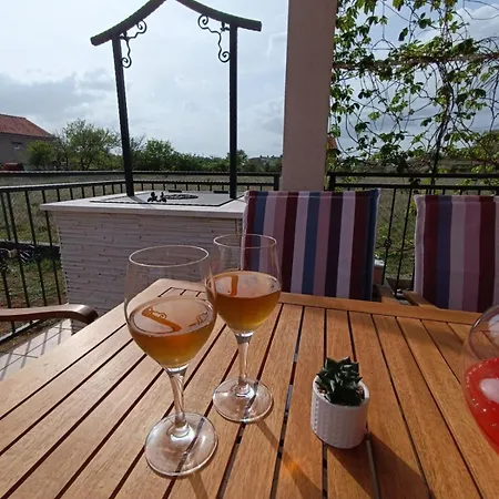 Peaceful Family With Garden, Terrace & Bbq Near Zadar & Nin *