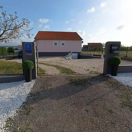 Peaceful Private Near Zadar & Nin With Garden, Terrace & Bbq Podgradina (Posedarje)